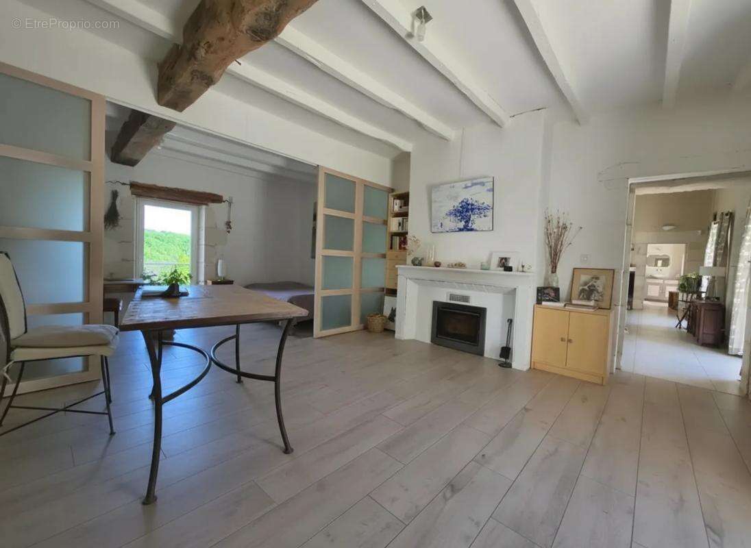 Demeure en pierre avec piscine et vue sur la vallée à Douville - photo 11