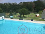 Maison à SAINT-PIERRE-LES-NEMOURS