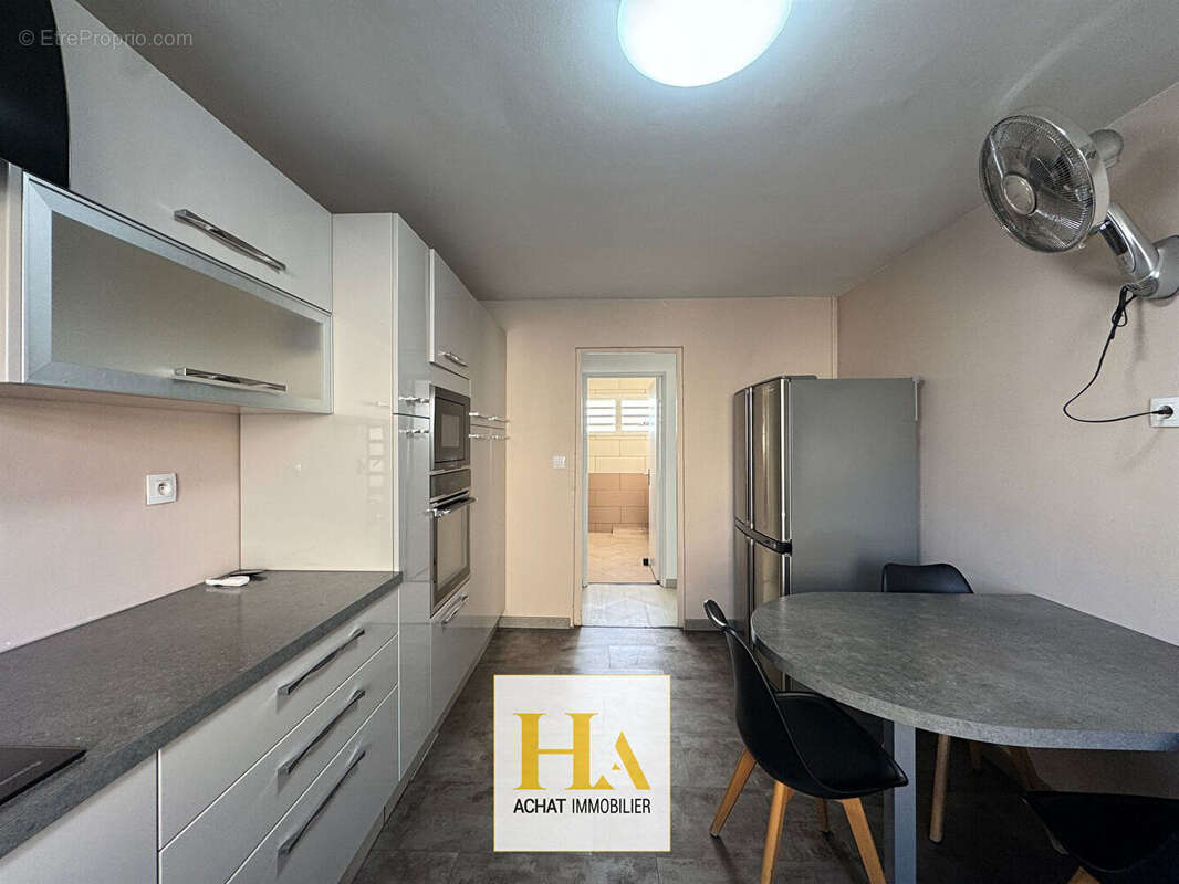 Appartement à SAINT-DENIS