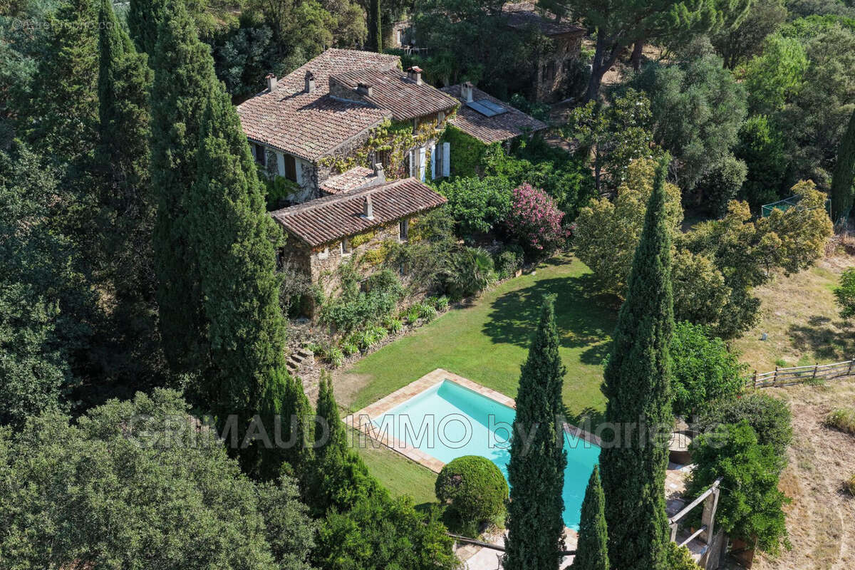 Maison à LA GARDE-FREINET
