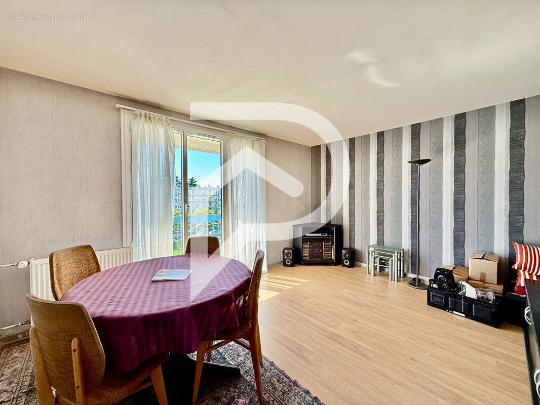 Appartement à AULNAY-SOUS-BOIS