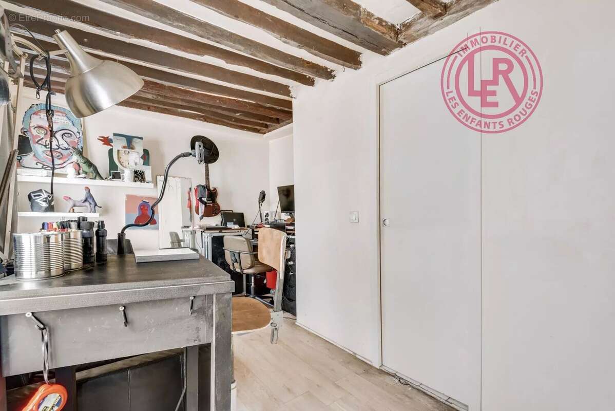 Appartement à PARIS-3E