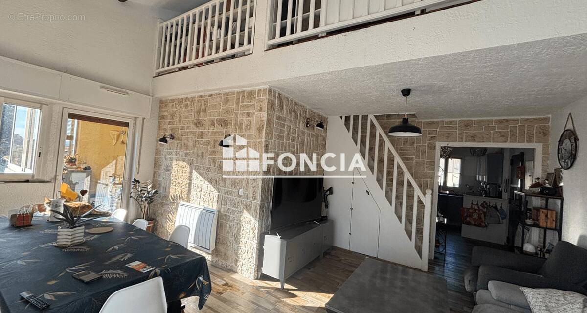 Appartement à SIX-FOURS-LES-PLAGES