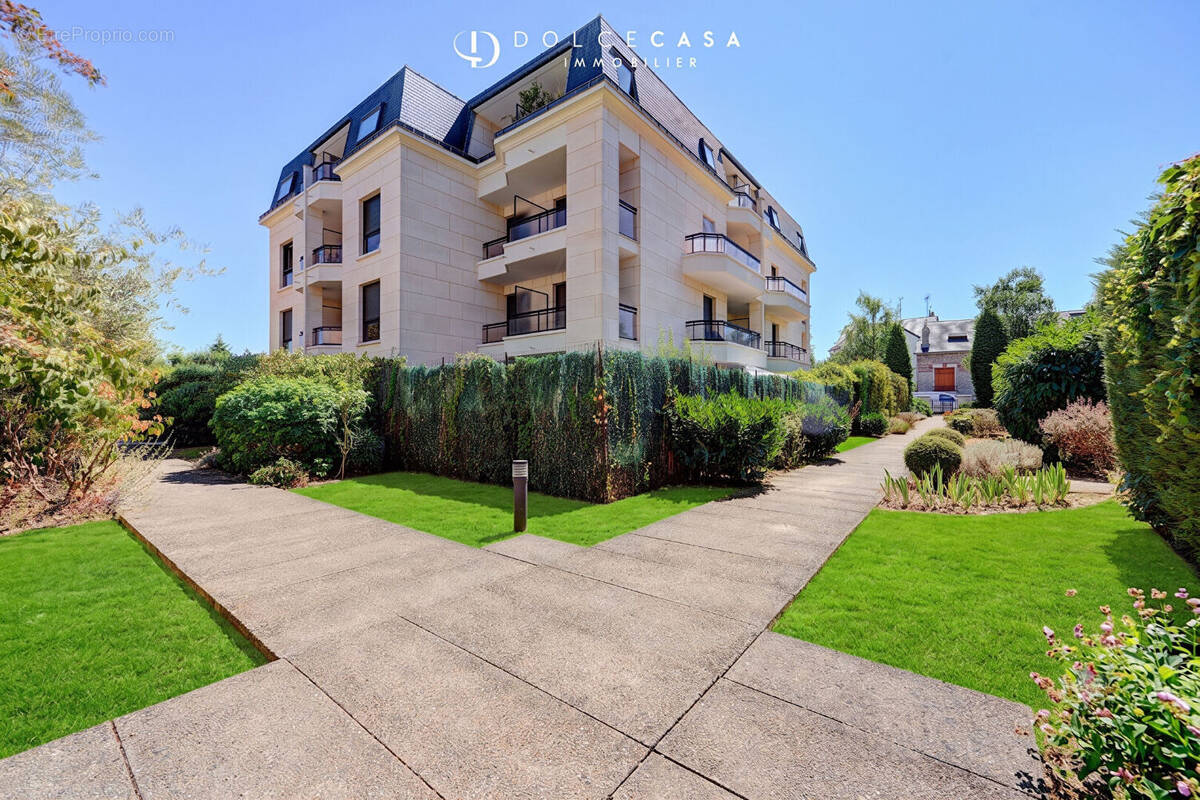 Appartement à LE PERREUX-SUR-MARNE