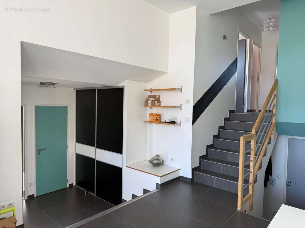 Maison à COMPS-LA-GRAND-VILLE