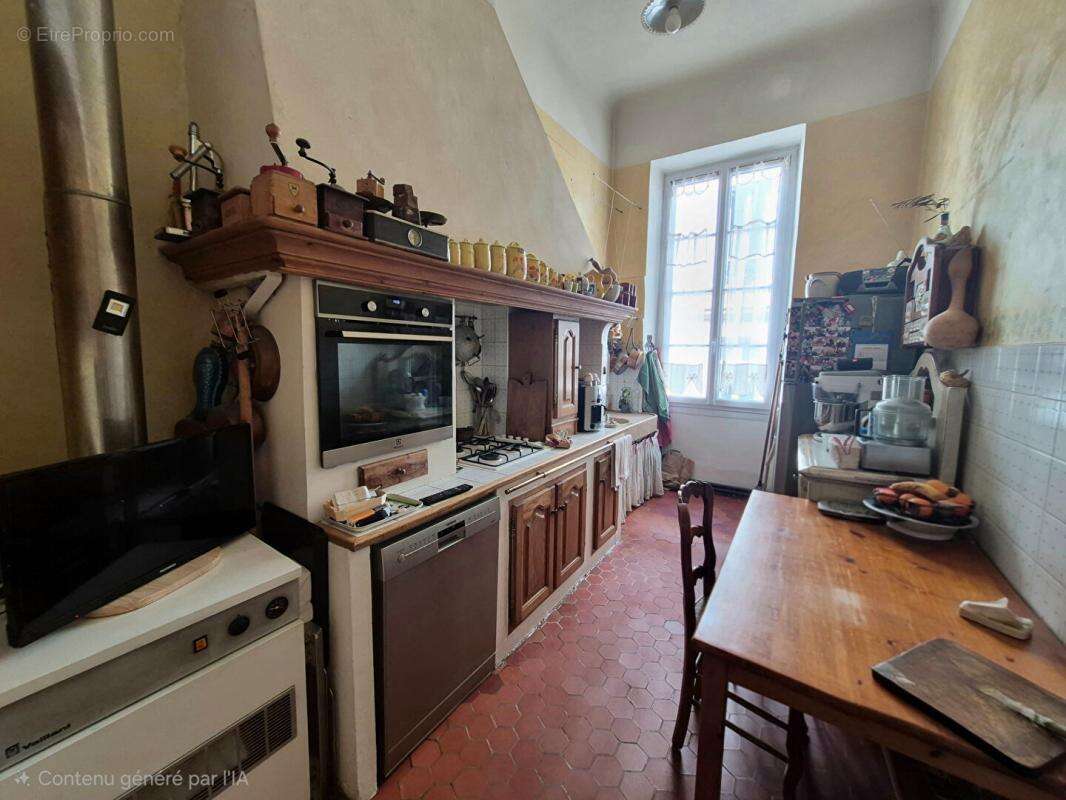 Appartement à MARSEILLE-6E
