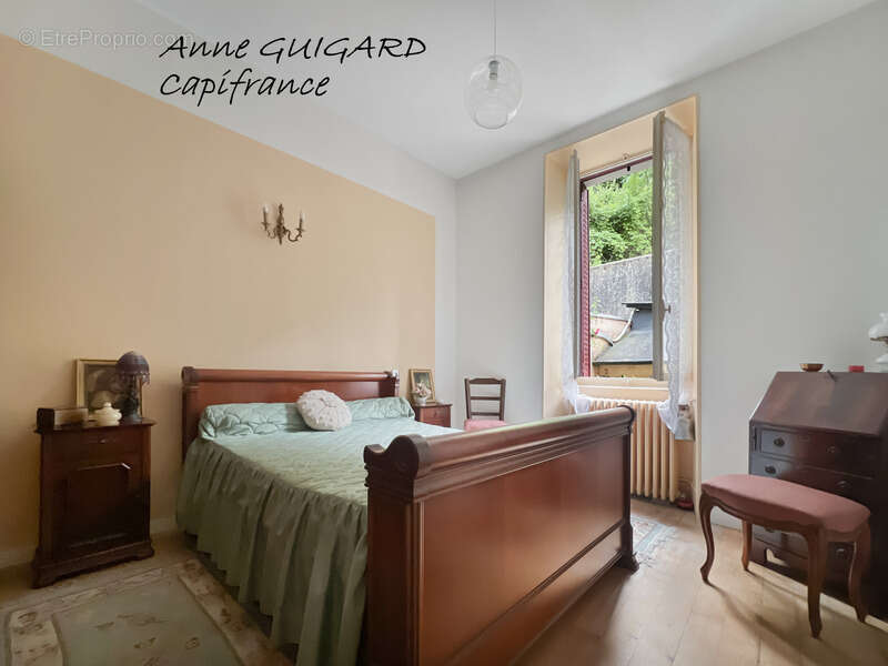 Annecy (74) - maison des annees 30 face au lac d'annecy - photo 8
