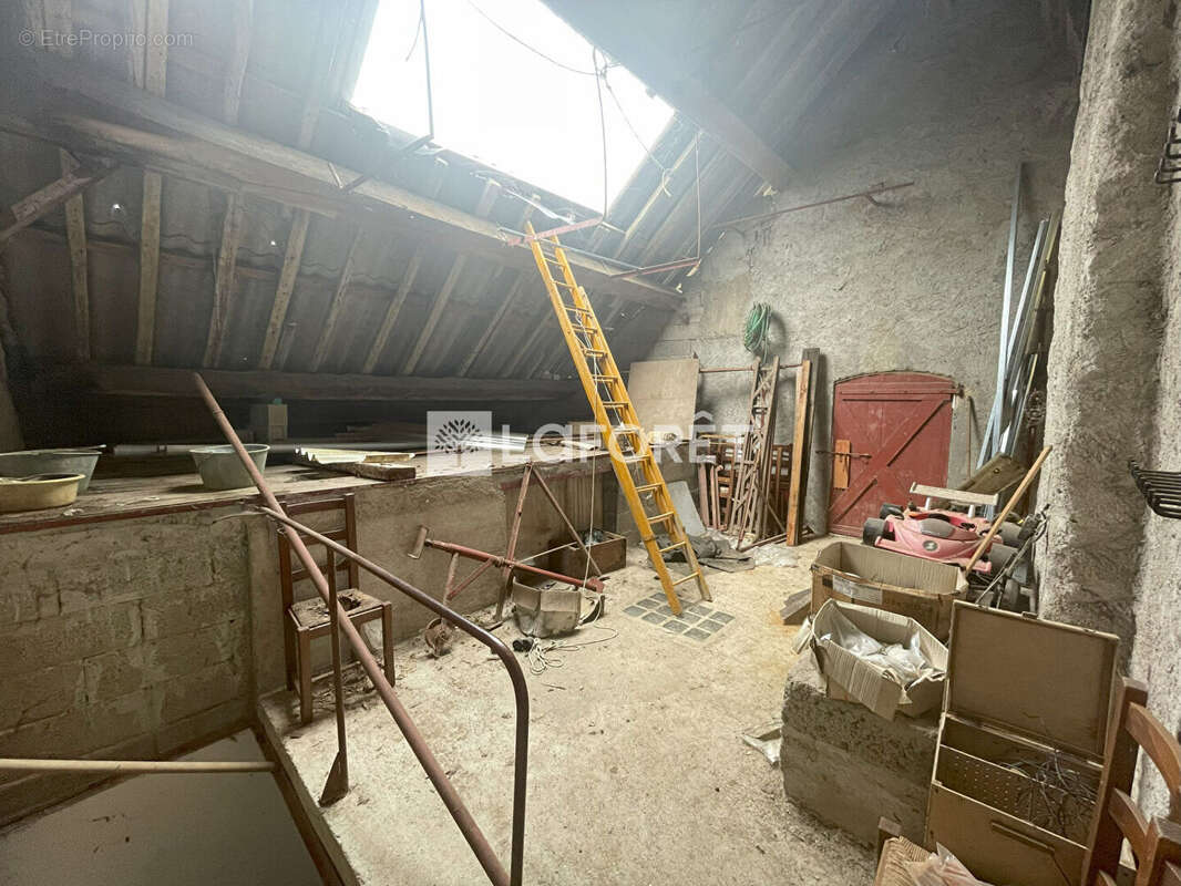 Maison à LONS-LE-SAUNIER