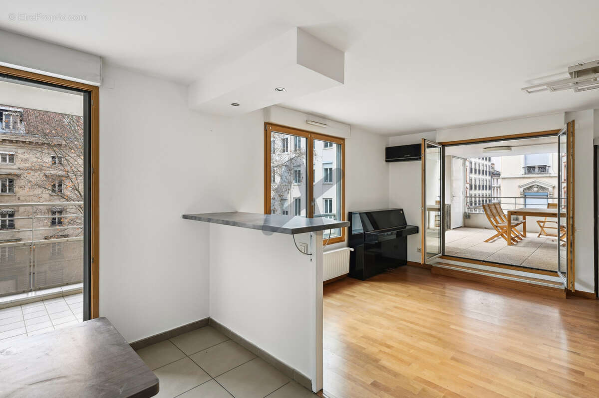 Appartement à LYON-6E
