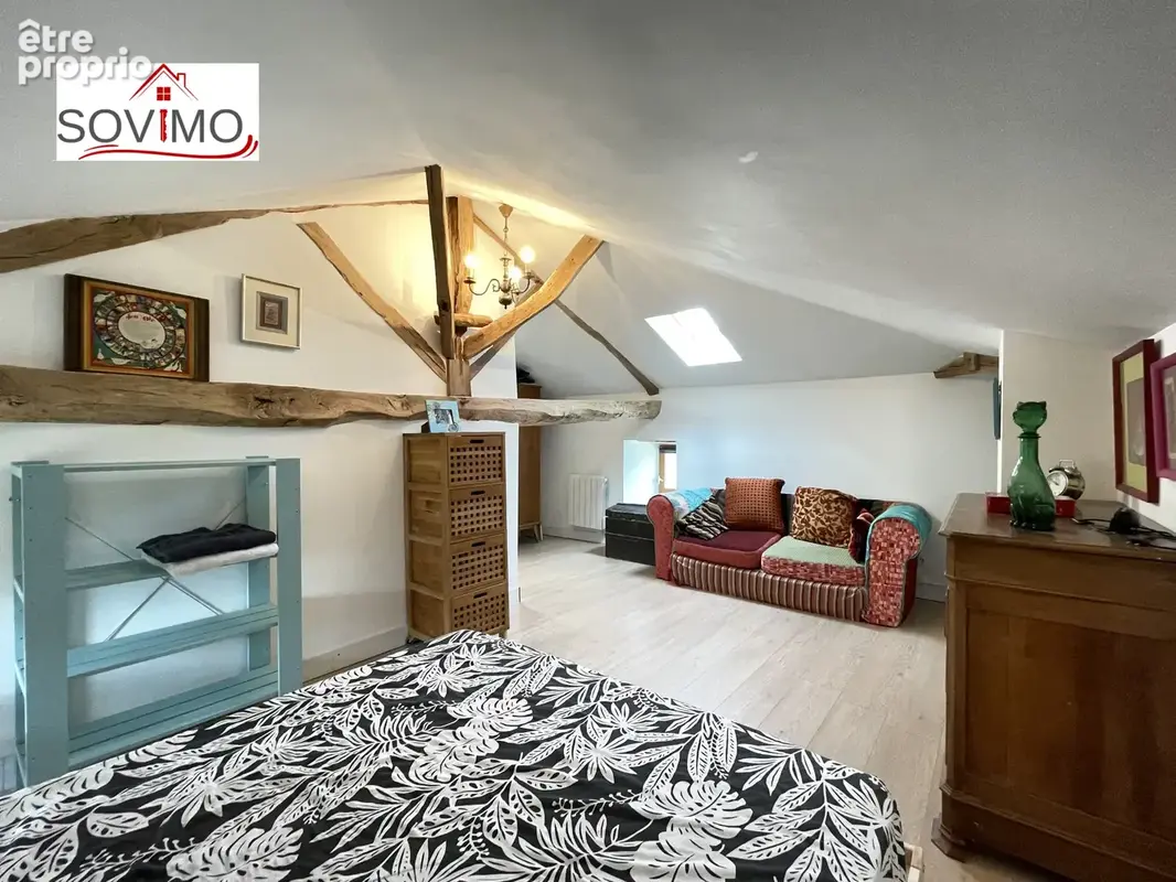 En campagne, belle maison charentaise indépendante en pierre, entièrement restaurée, sur 4800 m2 de terrain - photo 26