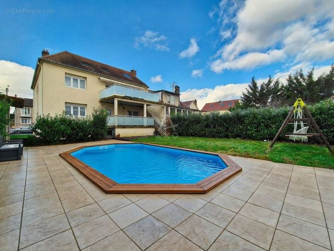 Appartement à AMNEVILLE