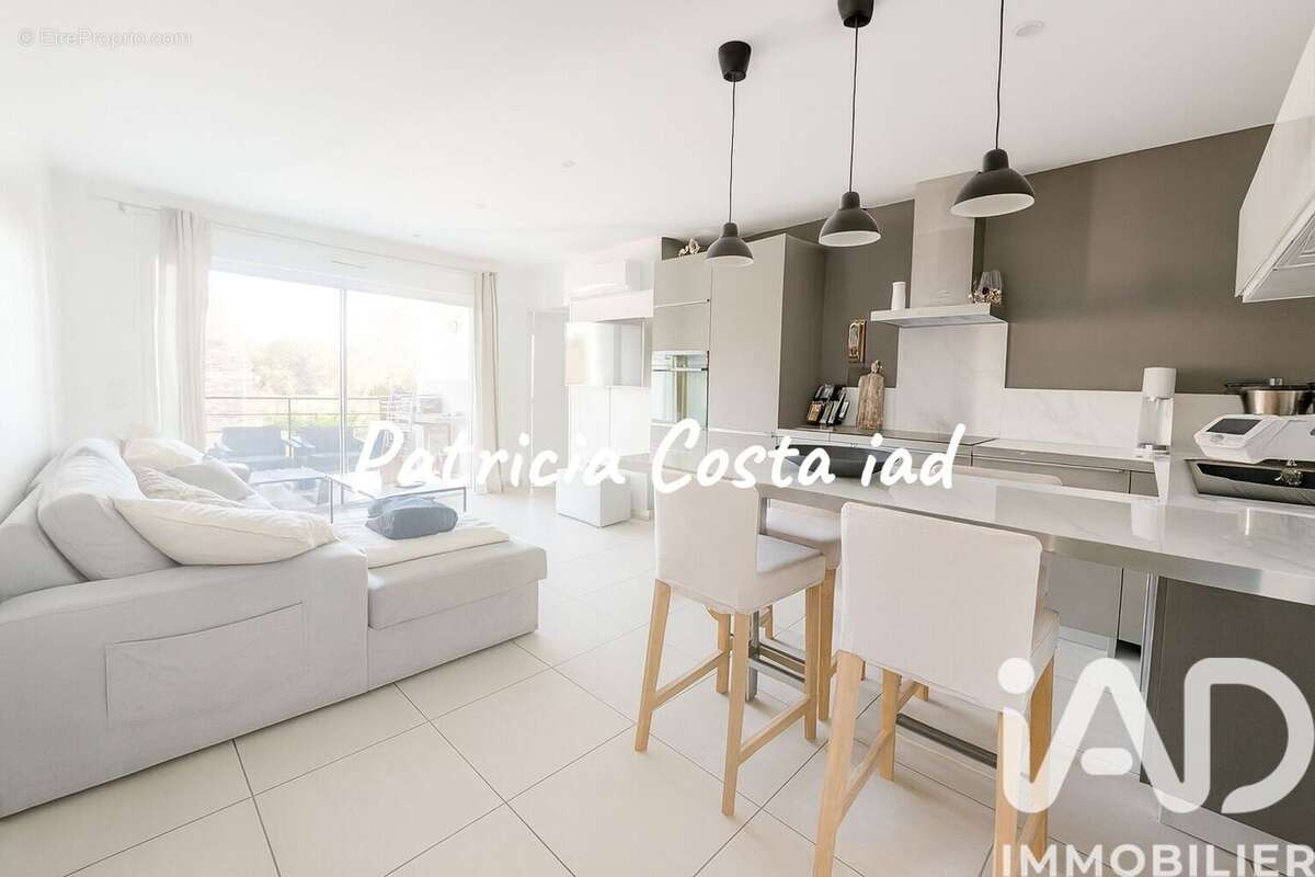 Photo 2 - Appartement à PUGET-SUR-ARGENS