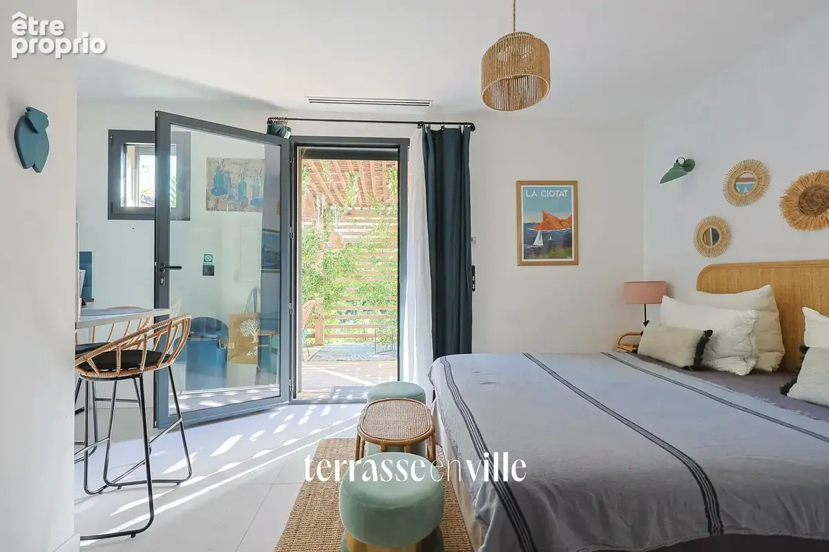 La Ciotat   Quartier résidentiel - Villa d’architecte de 200 m2   Piscine - 1 458 000€ - photo 16