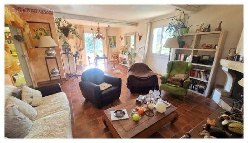 Maison à PEYMEINADE