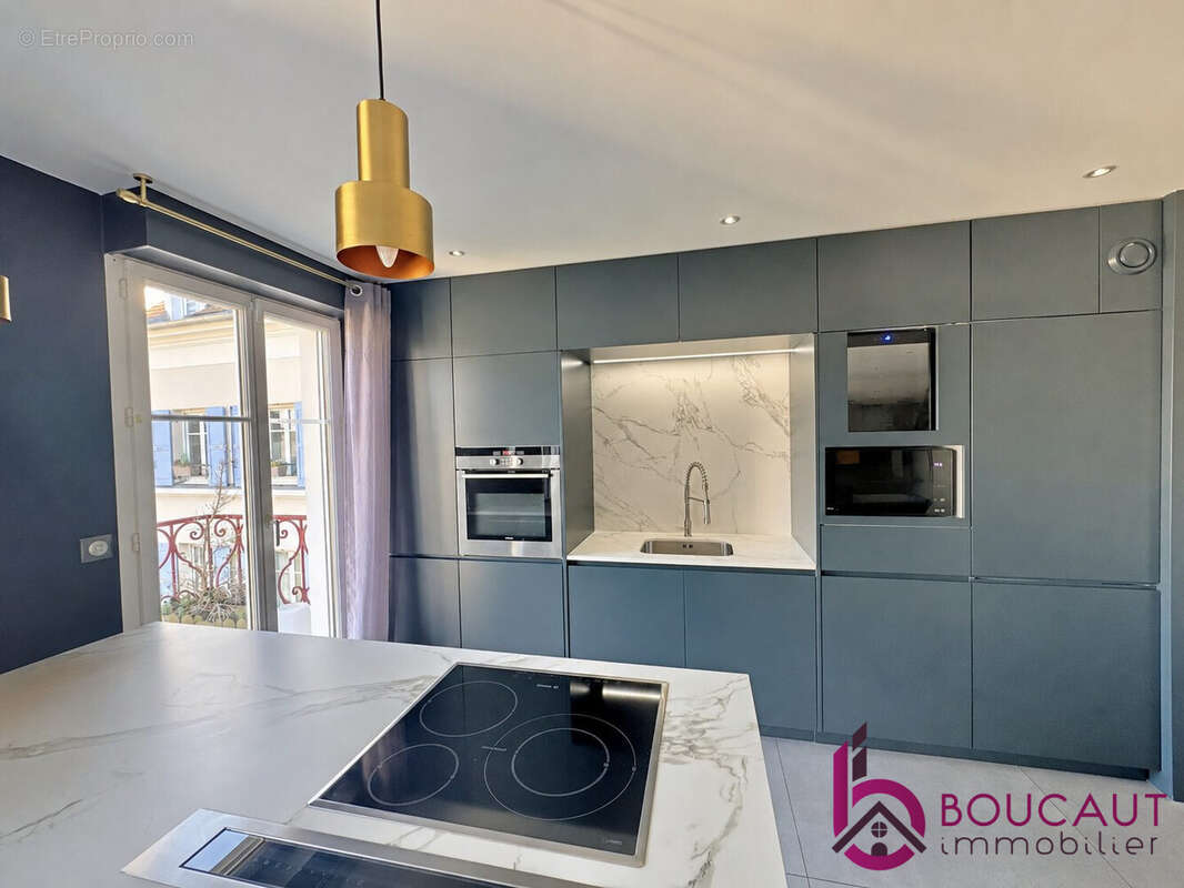 Appartement à LE PLESSIS-ROBINSON
