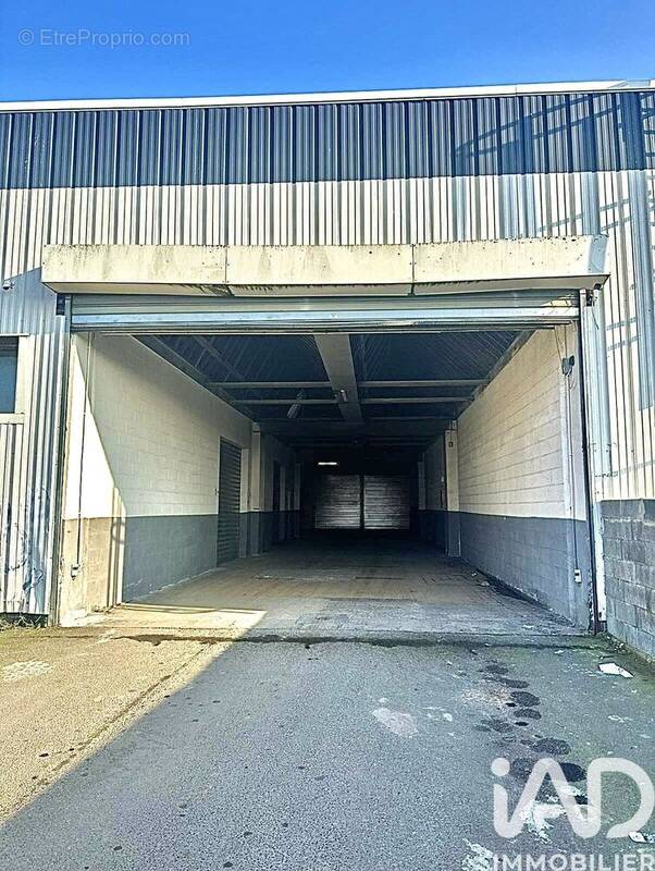 Photo 1 - Parking à WATTRELOS