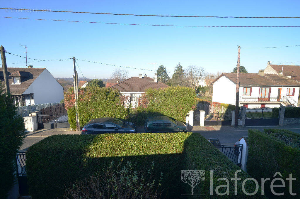 Appartement à MERY-SUR-OISE
