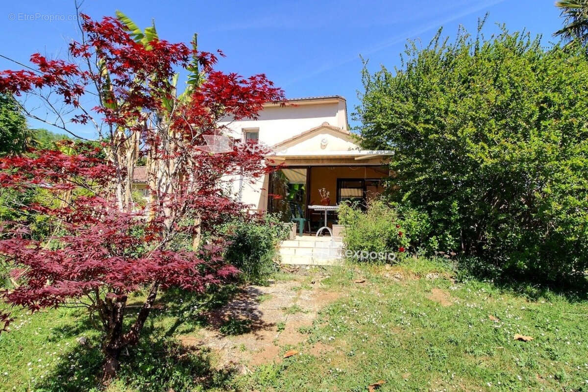Maison à SAIVRES