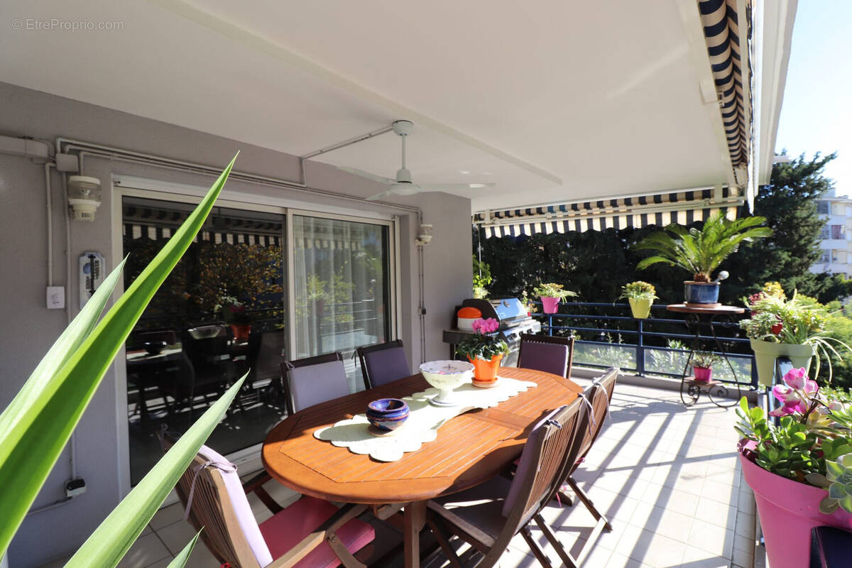 Appartement à CANNES