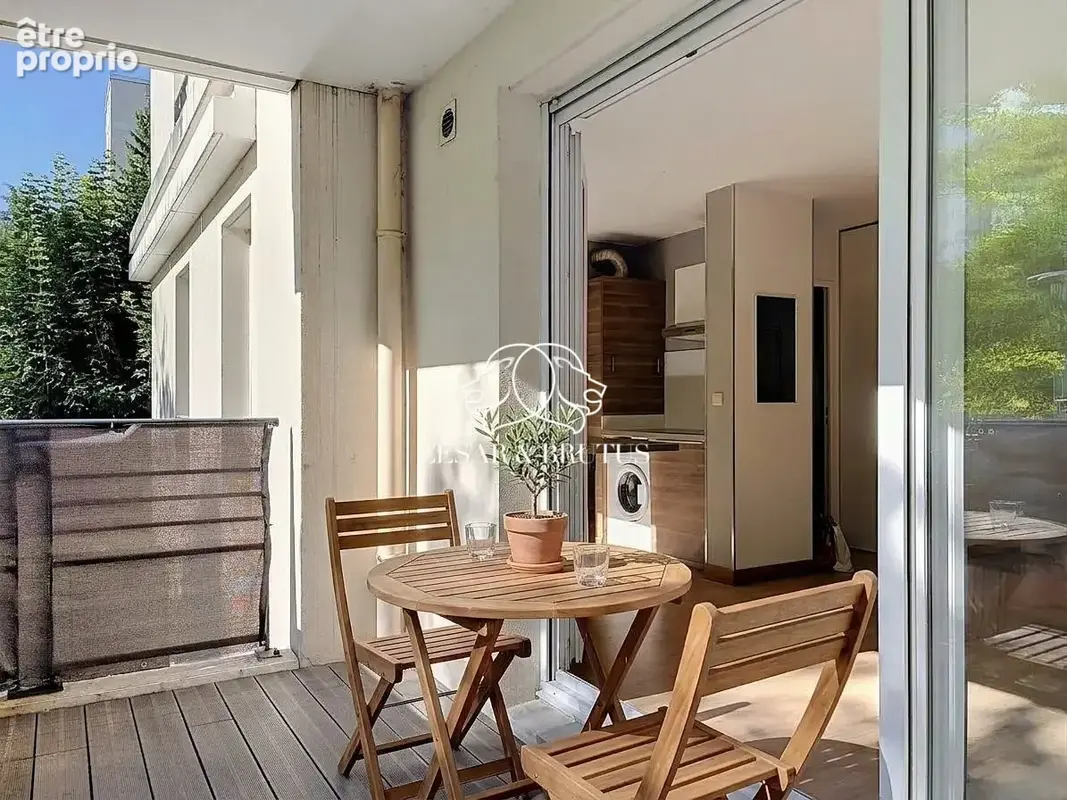 Appartement à TASSIN-LA-DEMI-LUNE