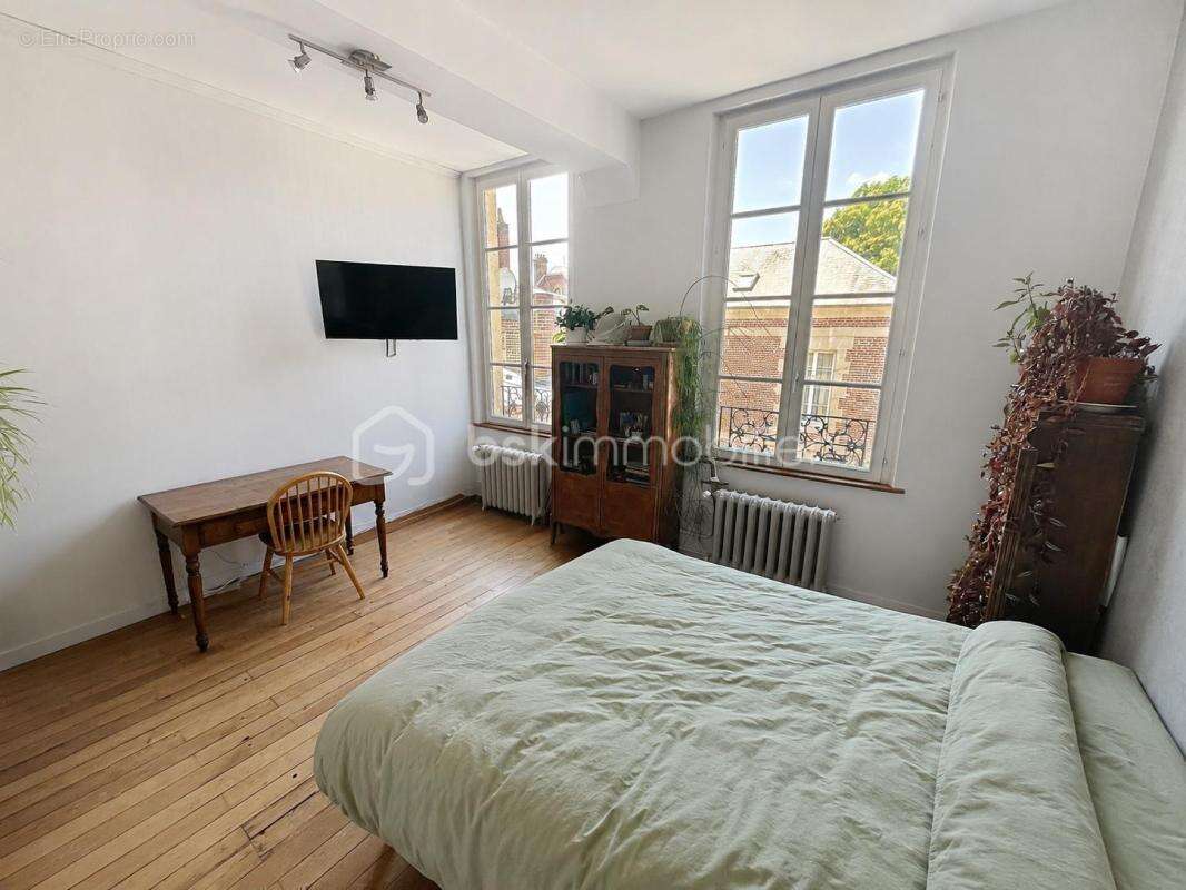 Maison de caractere avec jardin et garage - photo 7