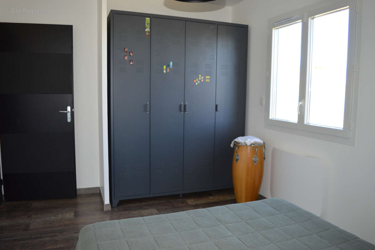 Maison contemporaine de 2020, en excéllent état, matériaux et finitions de grande qualité... - photo 15