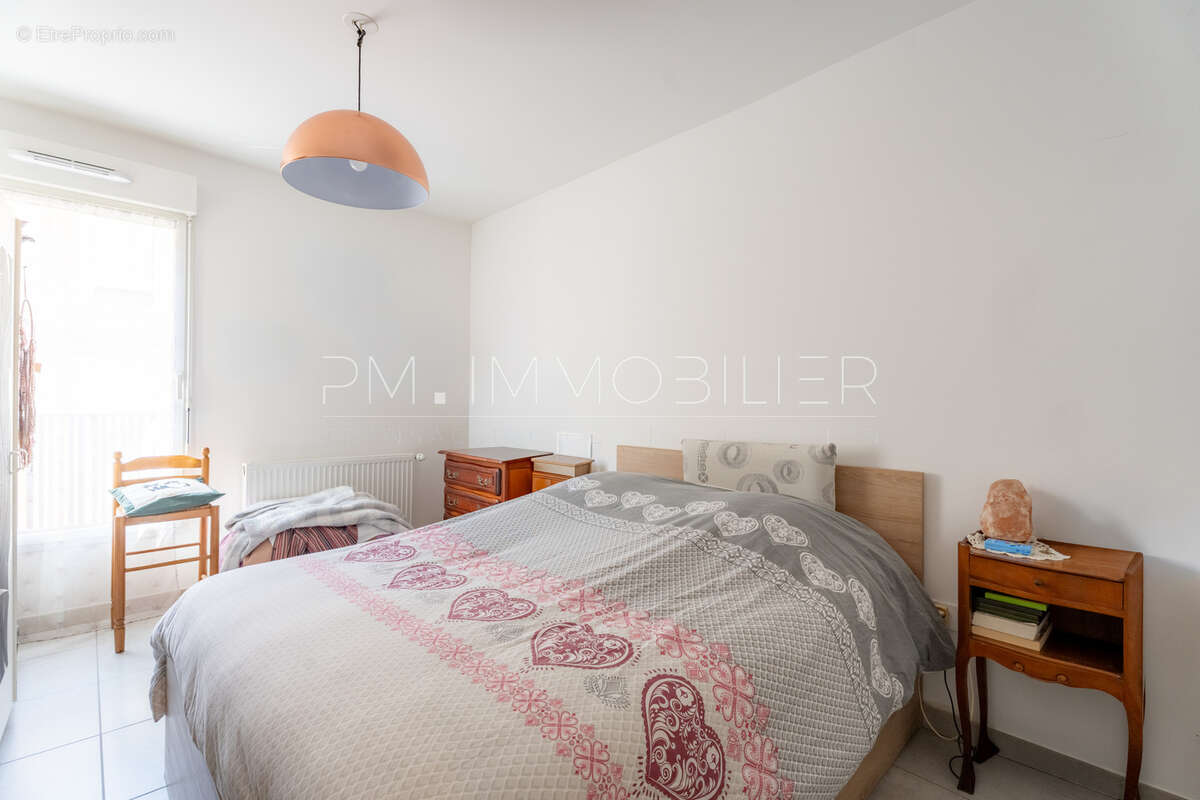 Appartement à MARSEILLE-4E