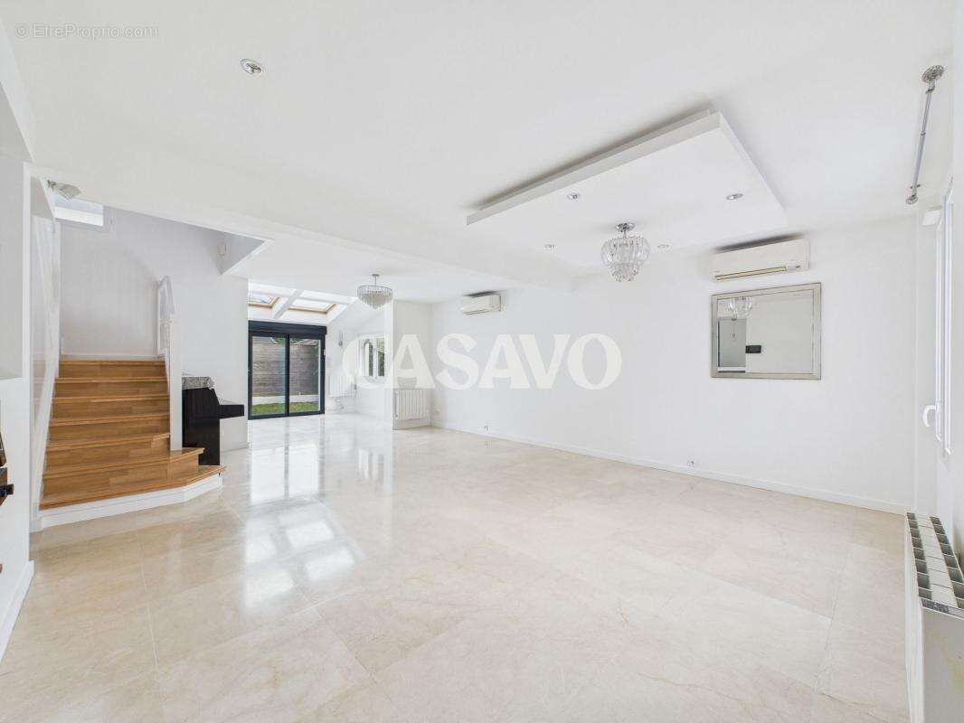 Maison à SAINT-BRICE-SOUS-FORET