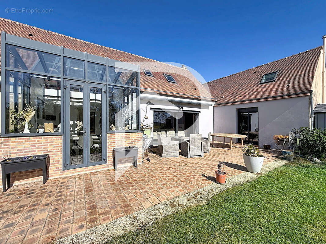 Maison à CHATAINCOURT