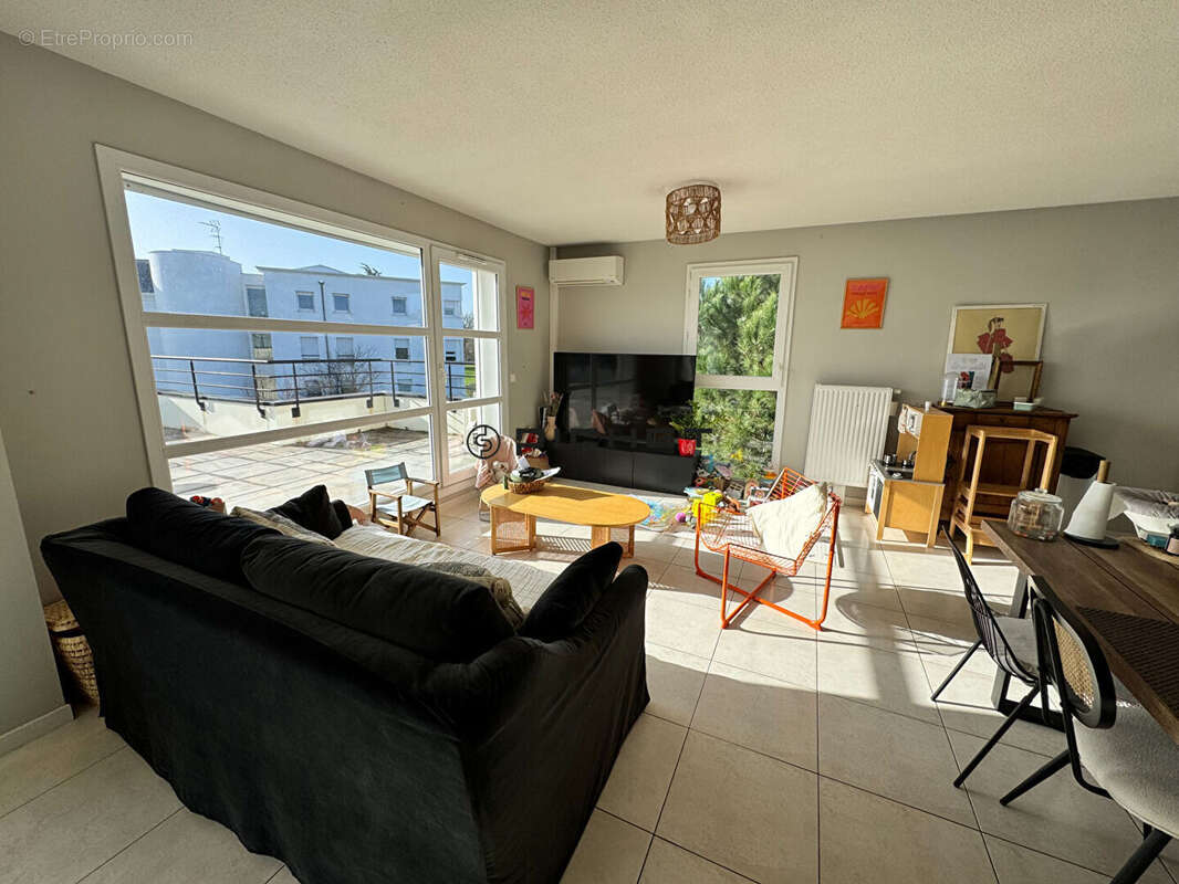 Appartement à VILLENAVE-D'ORNON