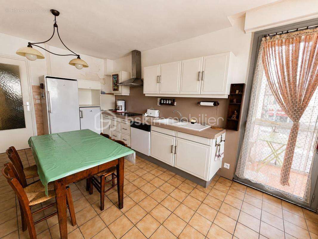 Appartement à DECINES-CHARPIEU