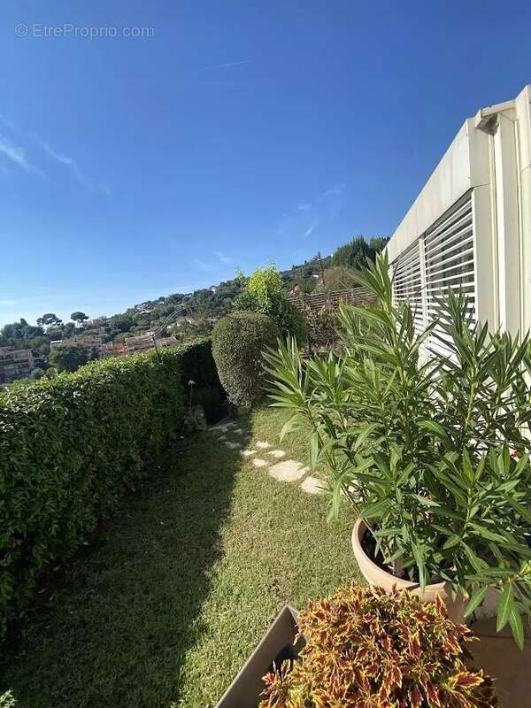 Appartement à ROQUEBRUNE-CAP-MARTIN