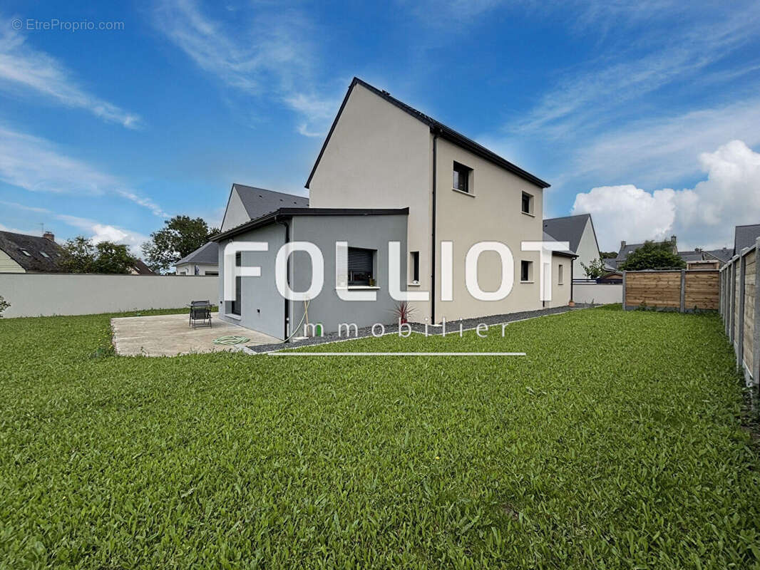 Maison à MONTMARTIN-SUR-MER