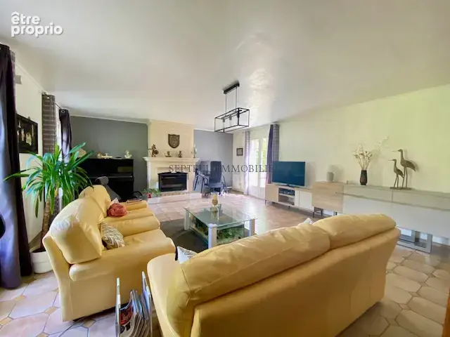 Maison traditionnelle parfait état 170m2. 7 pièces, 4 chambres. 1 360 m2 de terrain - photo 7