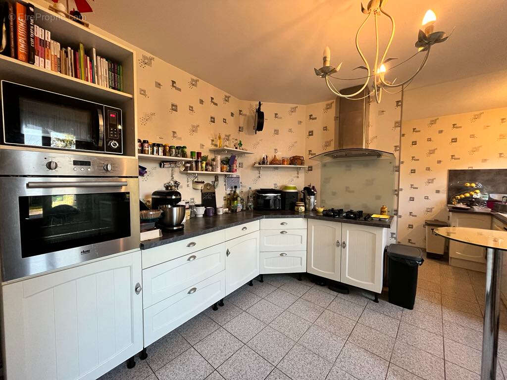 Maison à LA GUERCHE-SUR-L&#039;AUBOIS