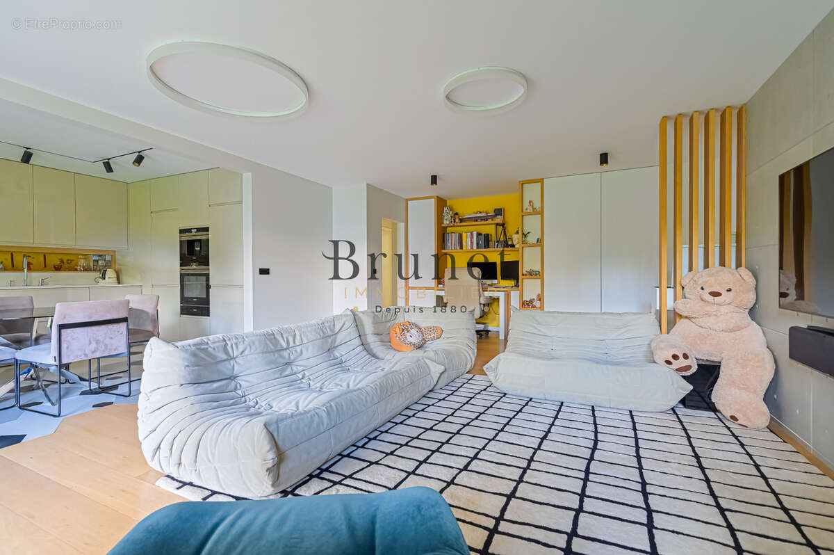 Appartement à SAINT-MAUR-DES-FOSSES
