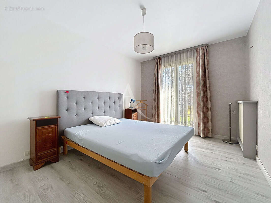 Maison à CASTELGINEST