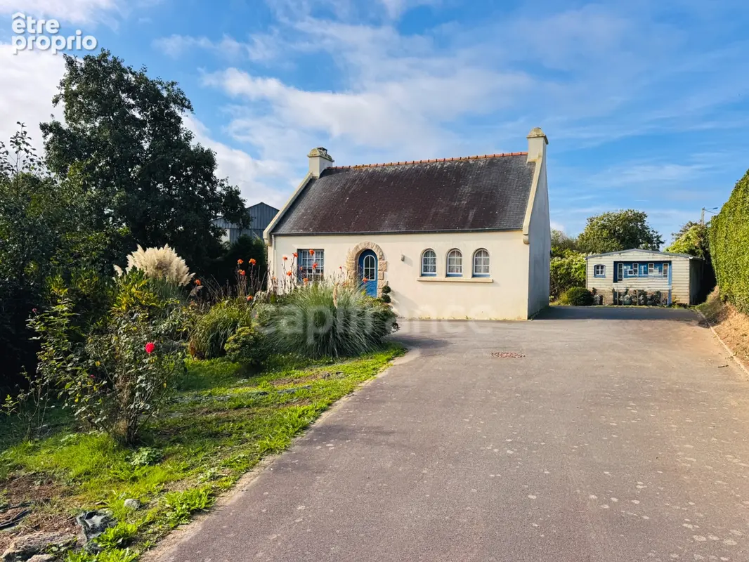Maison T3 avec étang et grenier aménageable sur 2 183 m² de terrain – Plouguin - photo 1