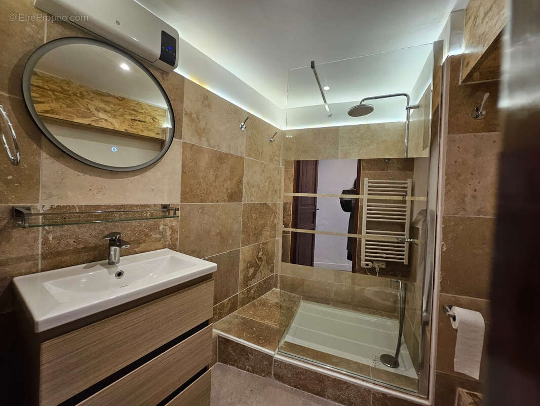 Appartement à L&#039;ESCARENE