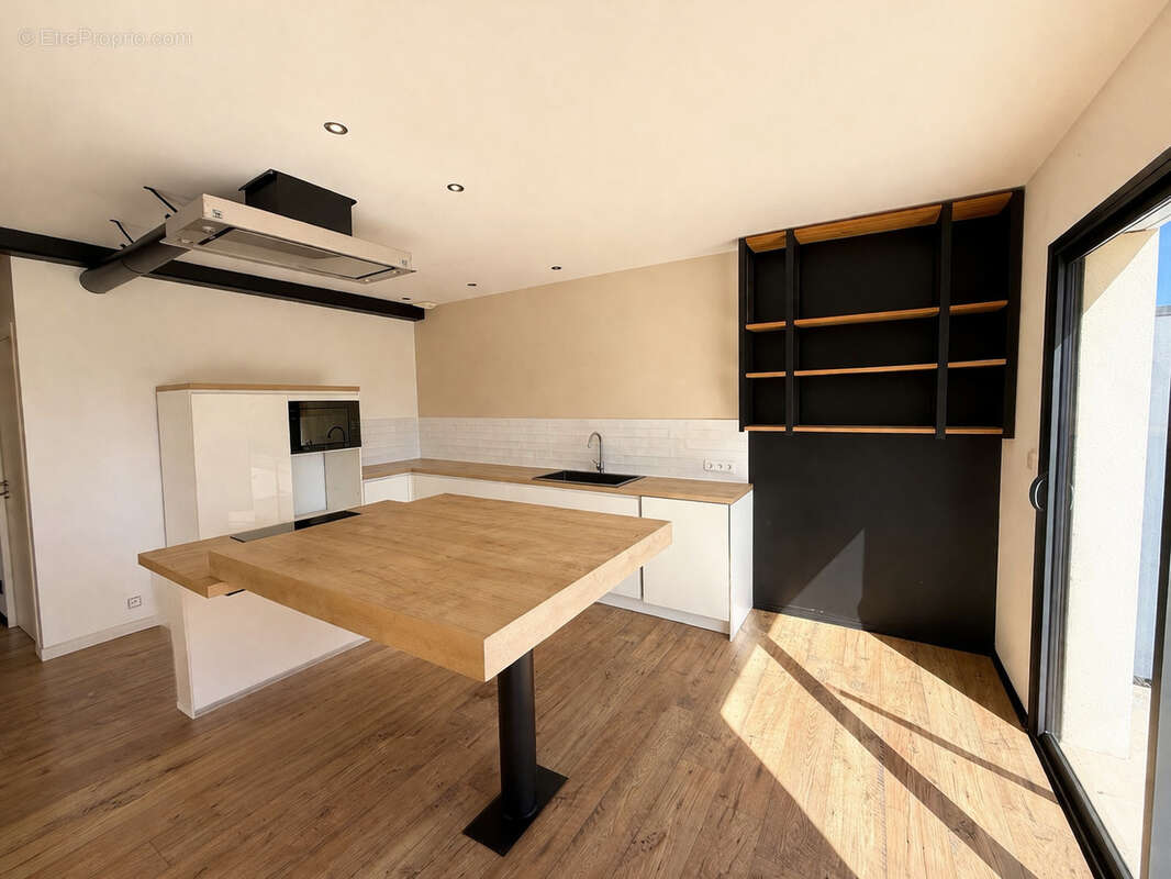 Maison à BELLEGARDE