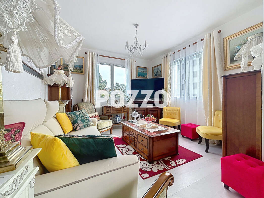 Appartement à DONVILLE-LES-BAINS