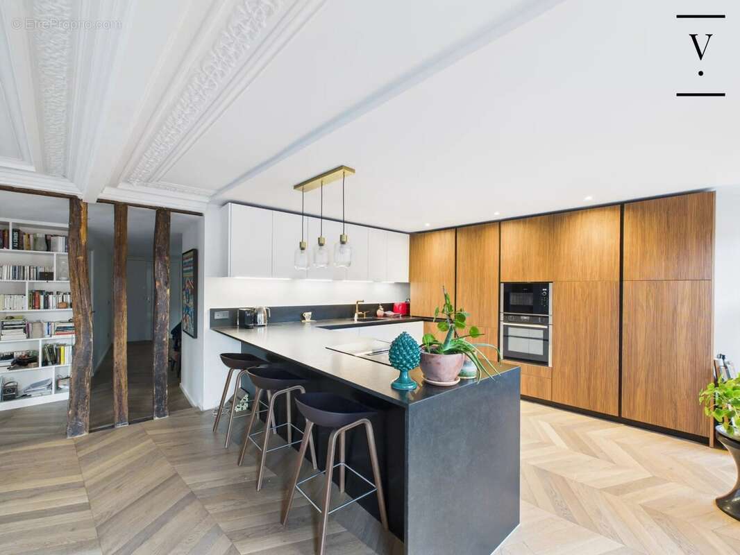 Appartement à PARIS-3E