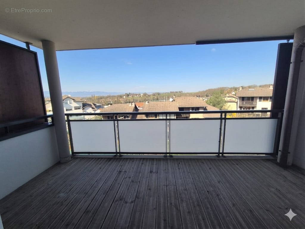 Appartement à VILLE-LA-GRAND