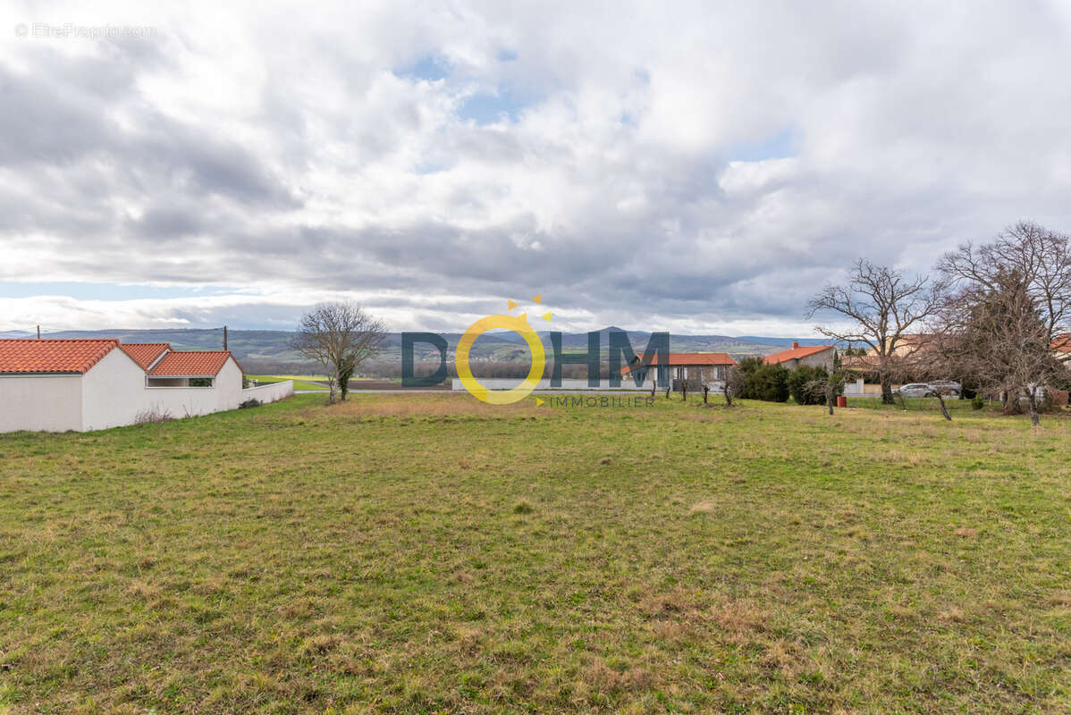 Terrain à SAINTE-FLORINE