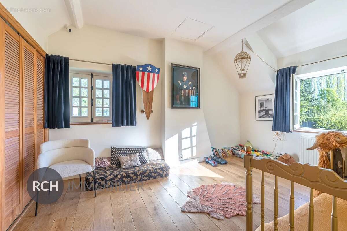 Maison à MONTFORT-L'AMAURY