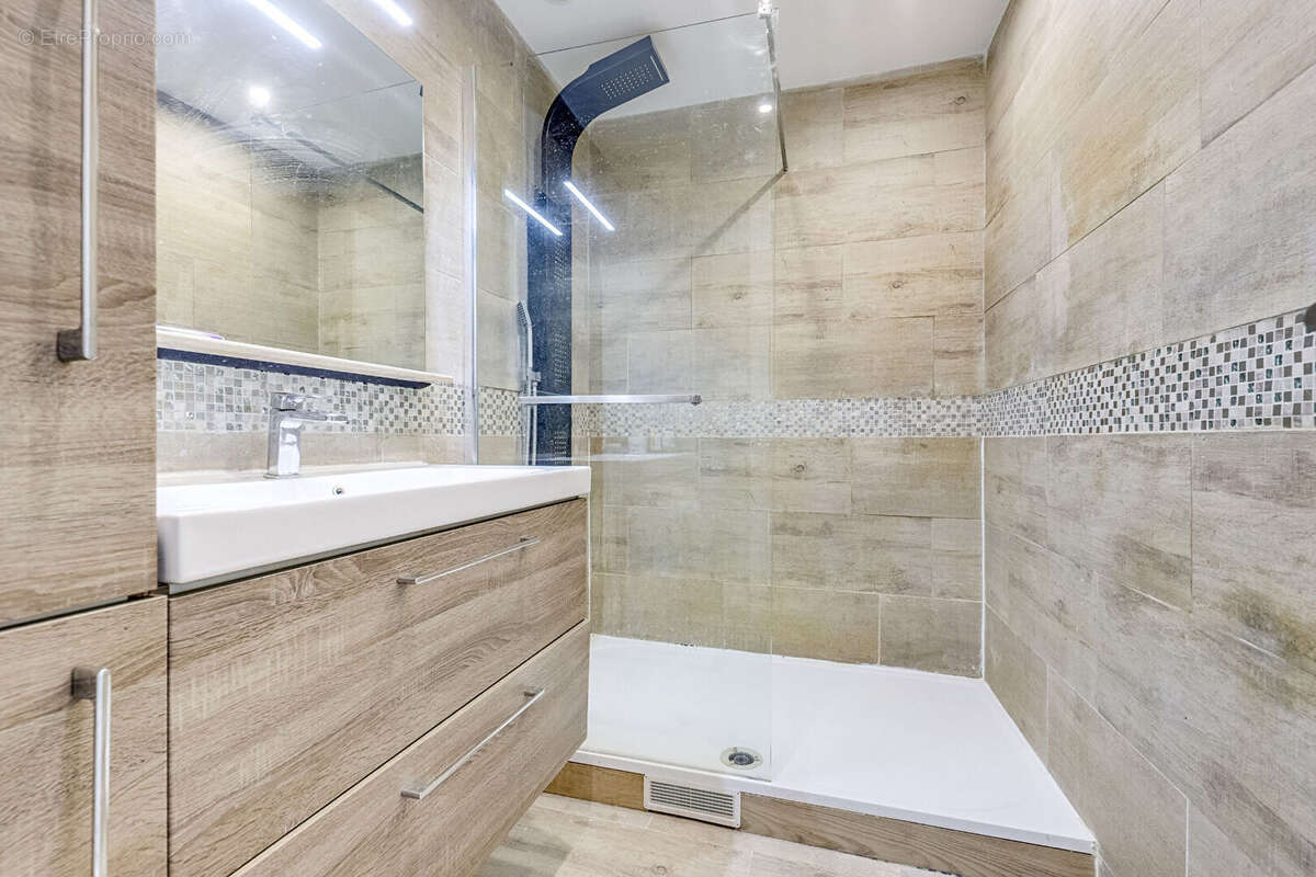 Appartement à PARIS-12E