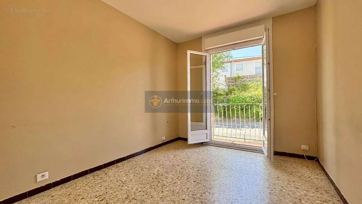 Appartement à LE MUY