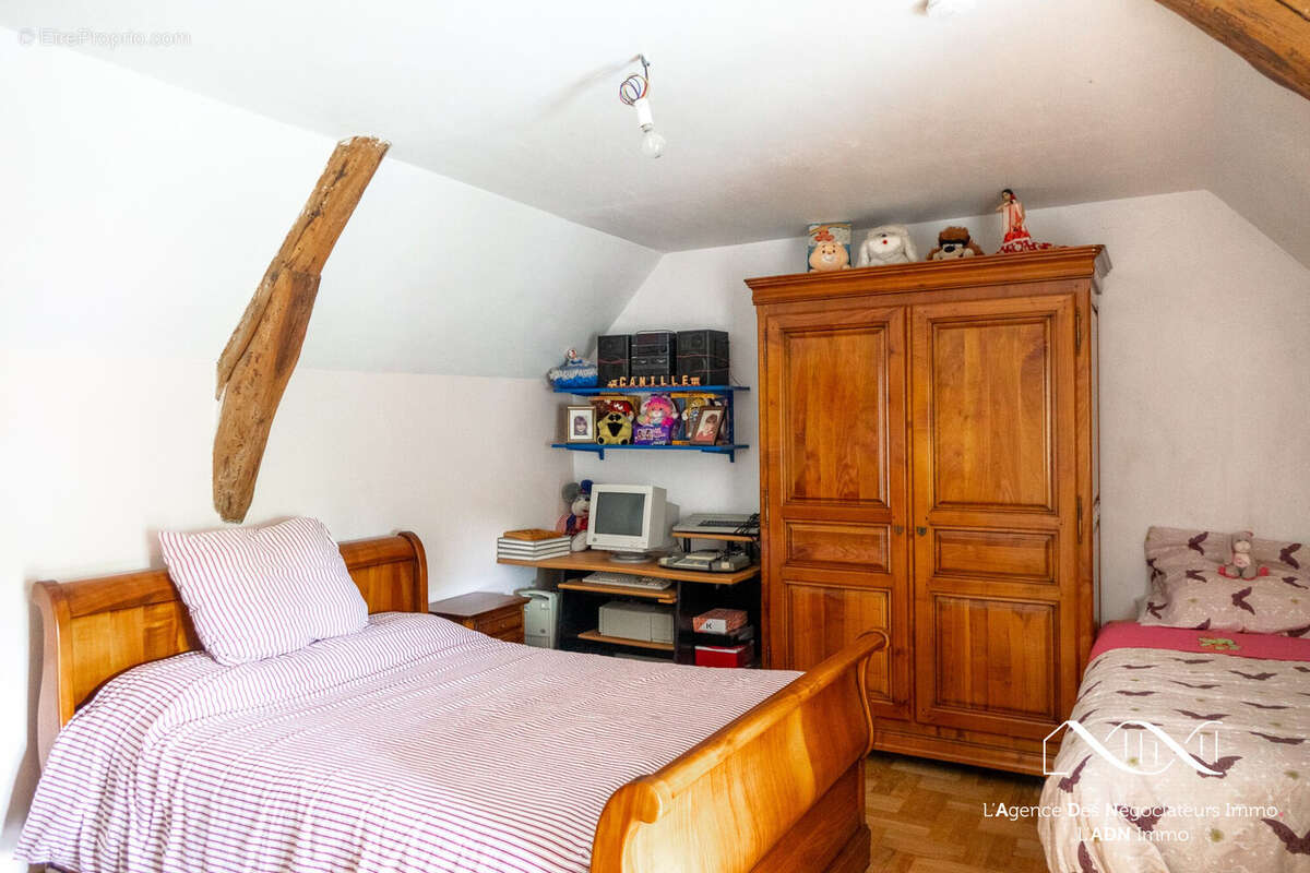 Maison à SAINT-MARTIN-D'ABBAT