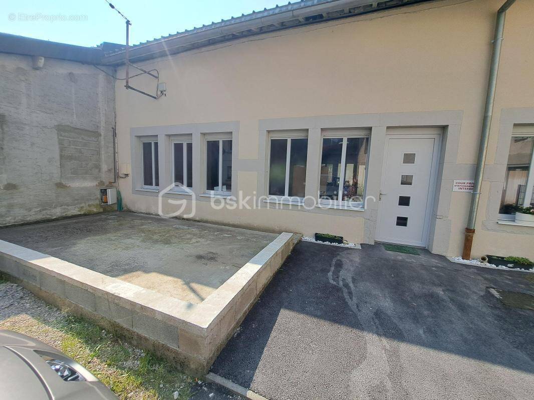 Maison à MOREZ