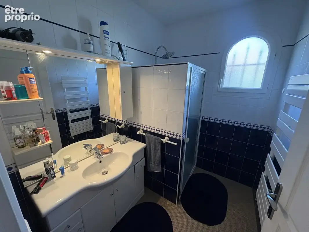 Superbe villa de 220 m2 avec accès direct au Lot - photo 16